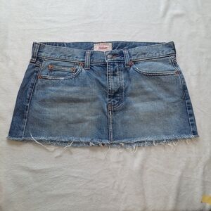 Hollister size 7 32 waist denim y2k Frayed Hem Blue Mini Skirt button front